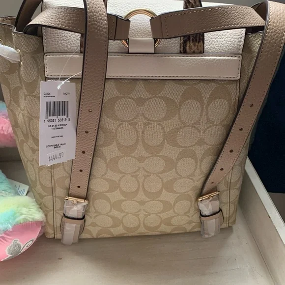 Coach Set - Picture 9 of 10